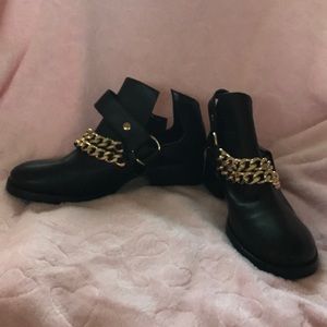 Zara basic leather ankle boot